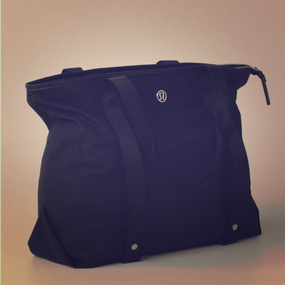 lululemon athletica Handbags - Lululemon Summer Lovin’ Tote